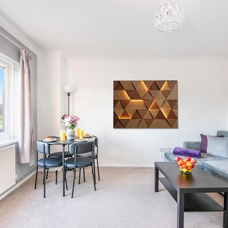 Onsitestays - Cosy 2-Bedroom Apartment With Private Entrance & Long Stay Prices Gravesend Exterior foto