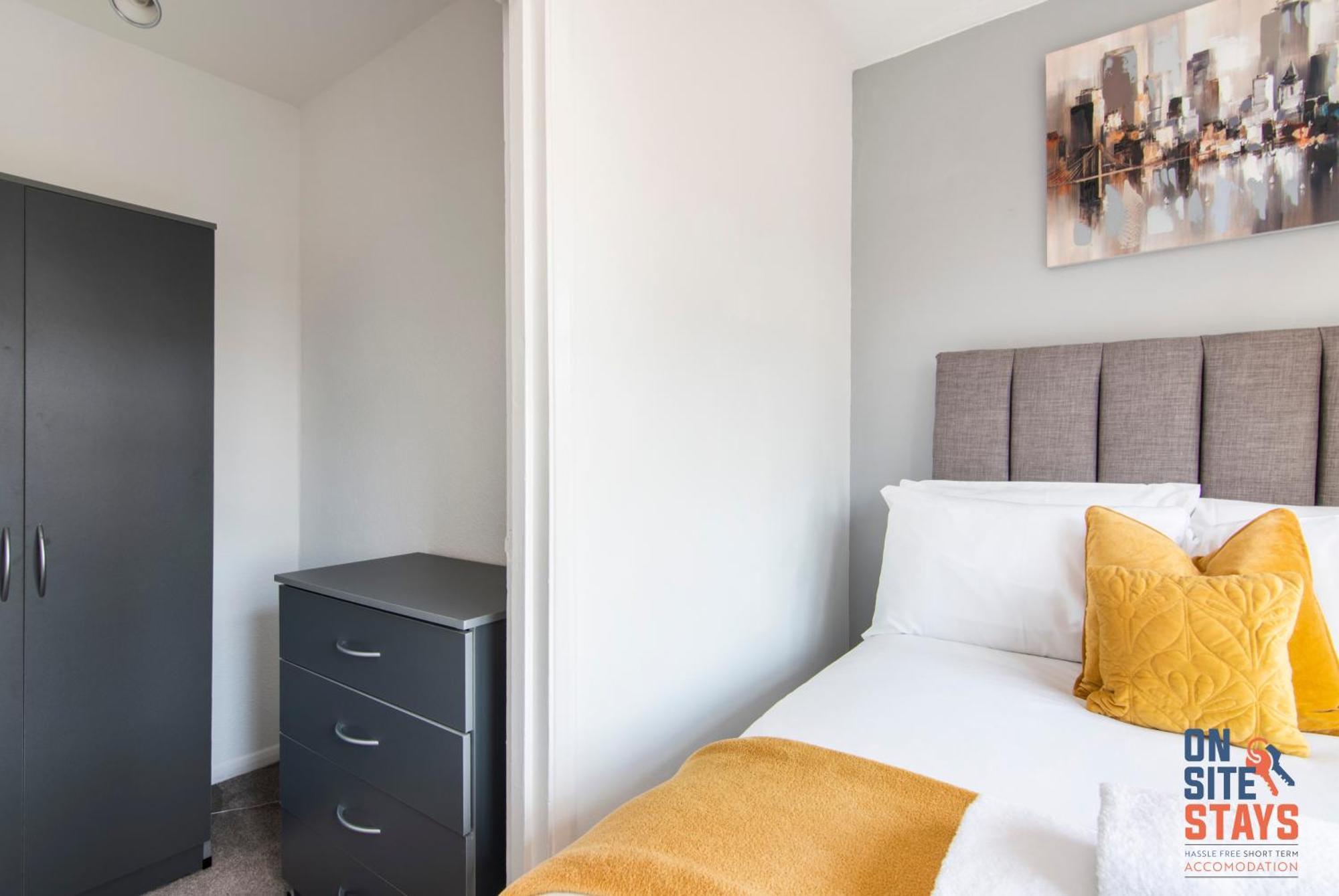 Onsitestays - Cosy 2-Bedroom Apartment With Private Entrance & Long Stay Prices Gravesend Exterior foto